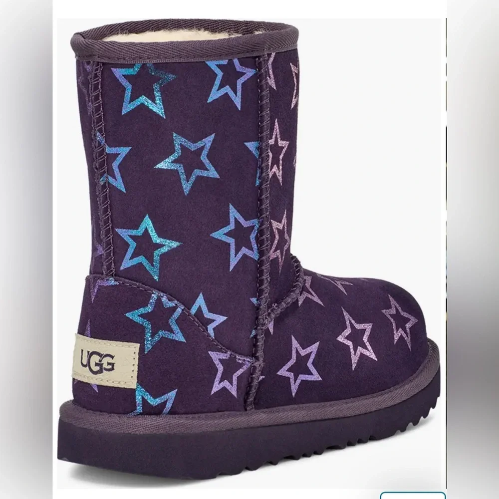 UGG Classic ll Iridescent Stars Boot - Starry Boots Youth/Big Kid Size 6 (NWOT)